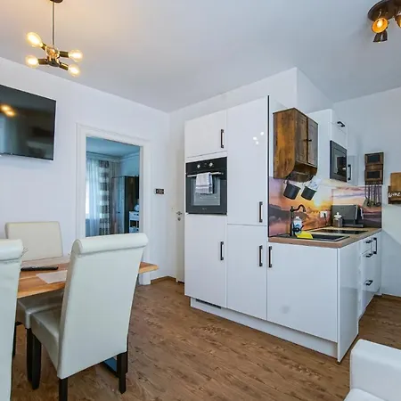 Auszeit Steiraland 7 Mit Ueberdachten Balkon Und Parkplatz