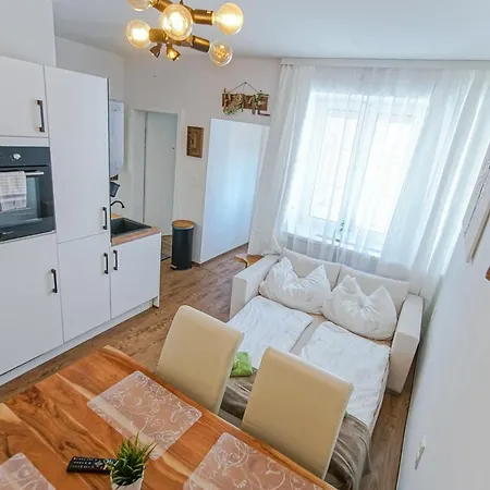 Apartment Auszeit Steiraland 7 Mit Ueberdachten Balkon Und Parkplatz Leoben (Styria)