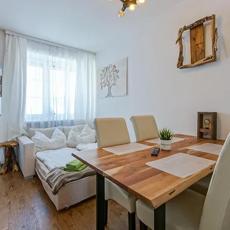 Auszeit Steiraland 7 Mit Ueberdachten Balkon Und Parkplatz *