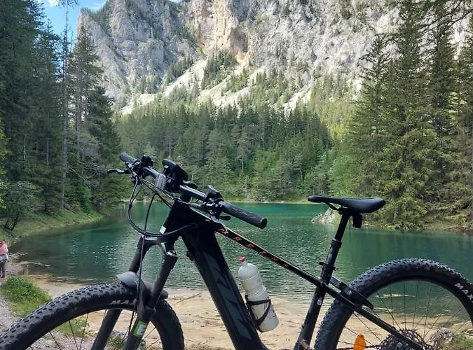 Lägenhet Auszeit Steiraland 7 Mit Ueberdachten Balkon Und Parkplatz Leoben (Styria)