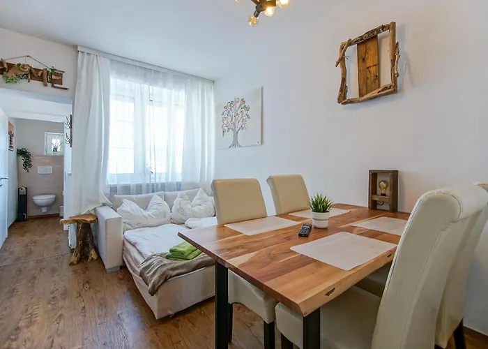 Auszeit Steiraland 7 Mit Ueberdachten Balkon Und Parkplatz *