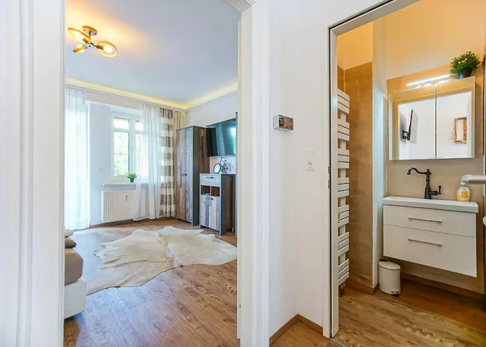 شقة Auszeit Steiraland 7 Mit Ueberdachten Balkon Und Parkplatz *